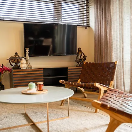 California By Belmont Realty *