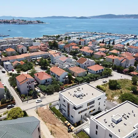 California By Belmont Realty