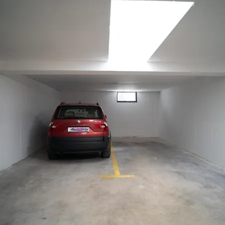 California By Belmont Realty Lägenhet