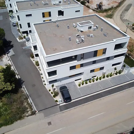 California By Belmont Realty Апартаменты Задар
