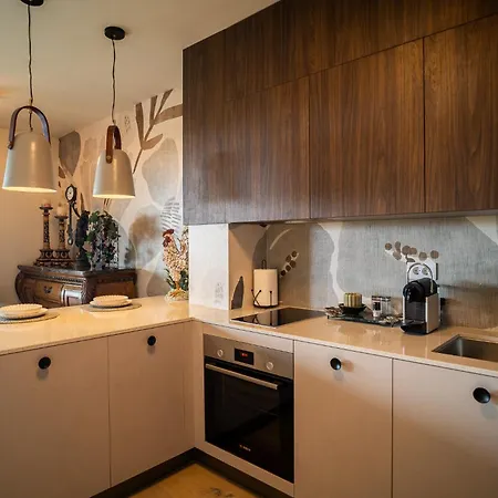 California By Belmont Realty Задар