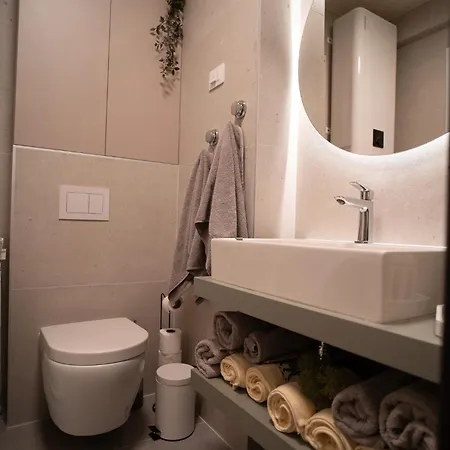 California By Belmont Realty Apartament *