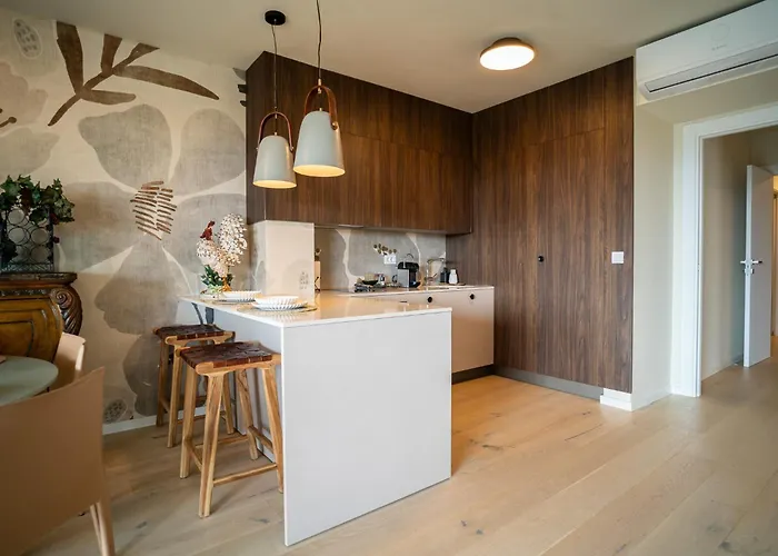 California By Belmont Realty Apartament *