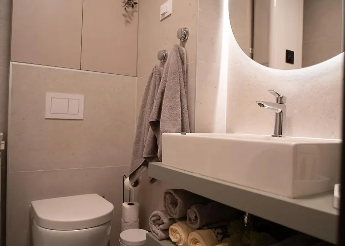 California By Belmont Realty Apartament *